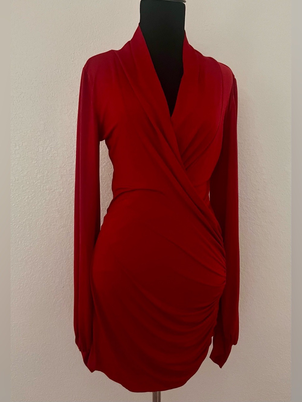 Savee Couture Elegant Red Long-Sleeve Wrap-Style Dress